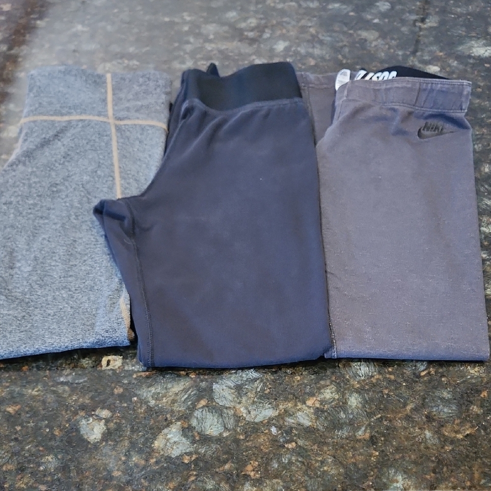 Nike And Athelta Women's Gray, Black, Charcoal Gray/Peach Leggings- Last Chance
